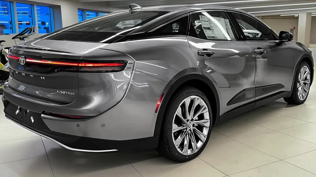 Toyota Crown 2025